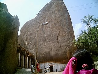 Entrance to the Shiva Lingas' cave